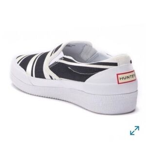 Hunter Garden Stripe Plimsoll Slip On Sneakers - Size UK8/US10